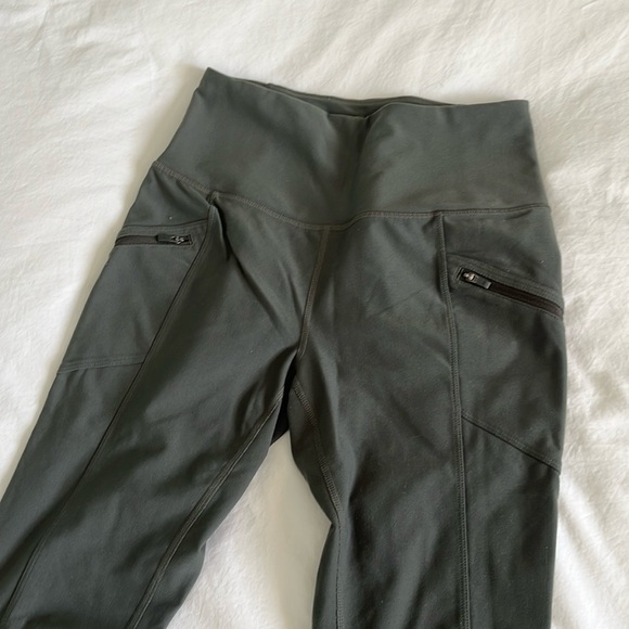 Eddie Bauer Trail Tight Leggings, Size XS, Green - Picture 1 of 9